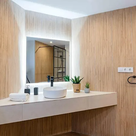 Golden With Jacuzzi * 마르베야