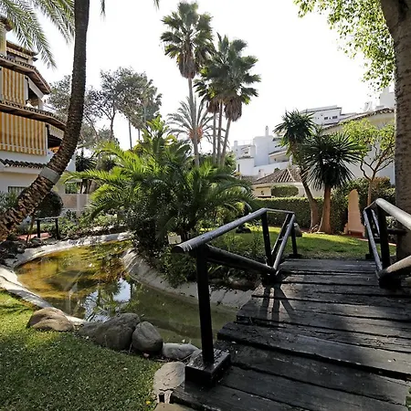 Golden - Private Jacuzzi, 4 Swimming Pools & Direct Access To The Marbella