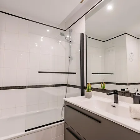 Lejlighed Golden - Private Jacuzzi, 4 Swimming Pools & Direct Access To The