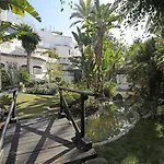 Golden Beach Holiday Home - Private Jacuzzi, 4 Swimming Pools & Direct Access To The Beach