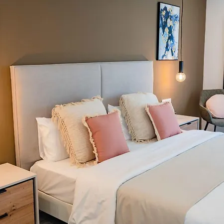 Golden With Jacuzzi Appartement Marbella