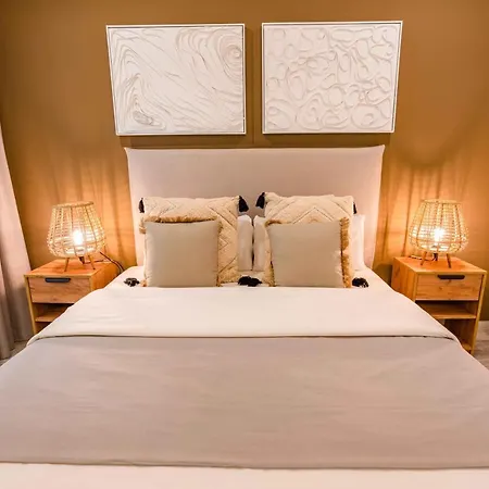Appartement Golden - Private Jacuzzi, 4 Swimming Pools & Direct Access To The