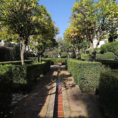 Appartement Golden - Private Jacuzzi, 4 Swimming Pools & Direct Access To The