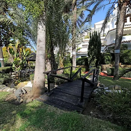 Apartment Golden - Private Jacuzzi, 4 Swimming Pools & Direct Access To The