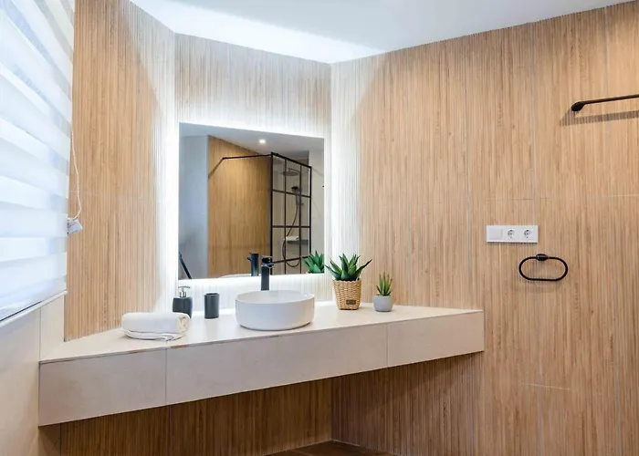 Golden With Jacuzzi * Marbella