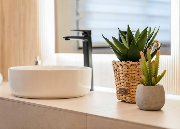Golden With Jacuzzi Appartement *