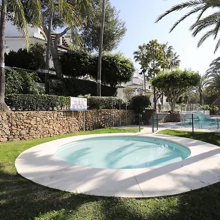 Apartamento Golden - Private Jacuzzi, 4 Swimming Pools & Direct Access To The Marbella